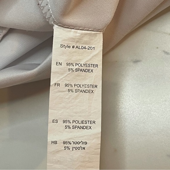 Cut Out Belt Back White Crop Top - Picture 5 of 8